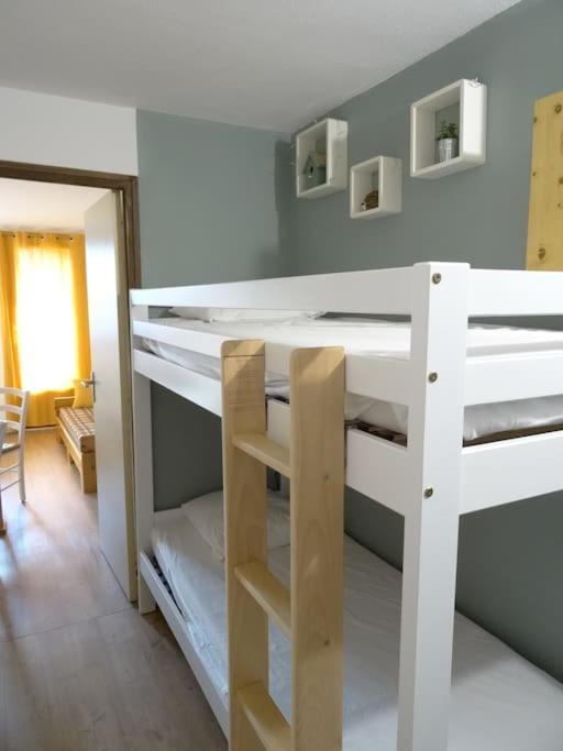 Appartement Au Coeur Du Village Avec Parking Prive Mijoux Exterior foto